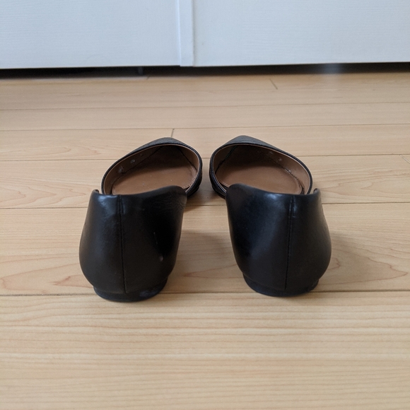 Banana Republic Sleek Black Flats - Picture 4 of 8